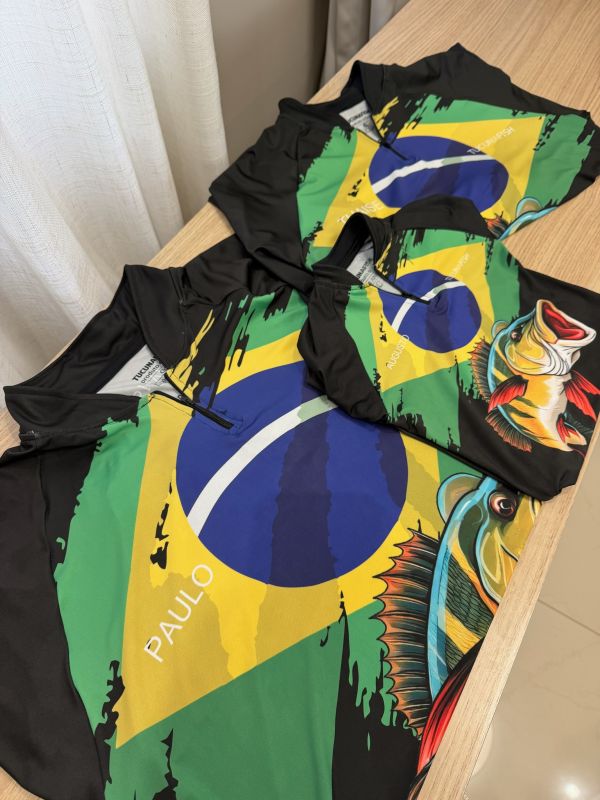 Camisas de pesca TucunaFish com arte da bandeira do Brasil, personalizadas com nome